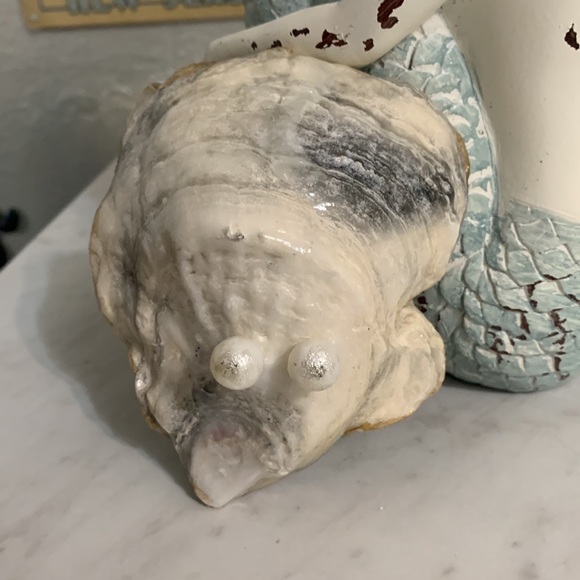 Shabby Chic Boho Shell Decor - Handmade Soy Wax Candle in a Seashell - Picture 11 of 15